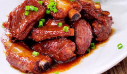 红烧排骨视频,色泽诱人，口感鲜美，轻松学会的烹饪秘诀